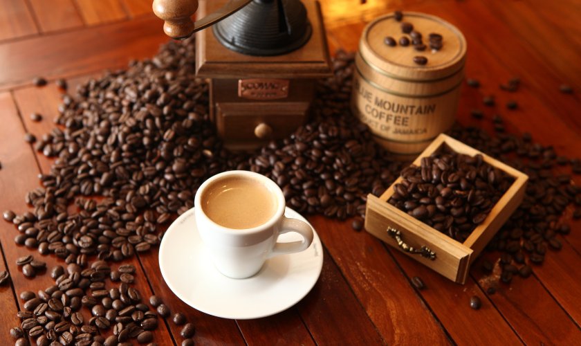 Pustite kavu da odstoji nekoliko minuta, ovisno o vrsti kave koju koristite.
