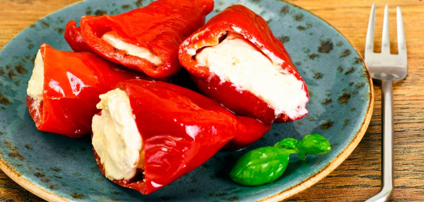 Prilog uz roštilj - Punjenje paprika sirom