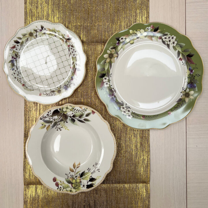 SERVIS ZA JELO 18 DIJELNI NEW BONE FLORA LUX DEKORIRANI - VALOVITI RUB