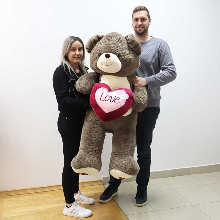 MEDO PLIŠANI SMEĐI SA SRCEM LOVE 80 cm