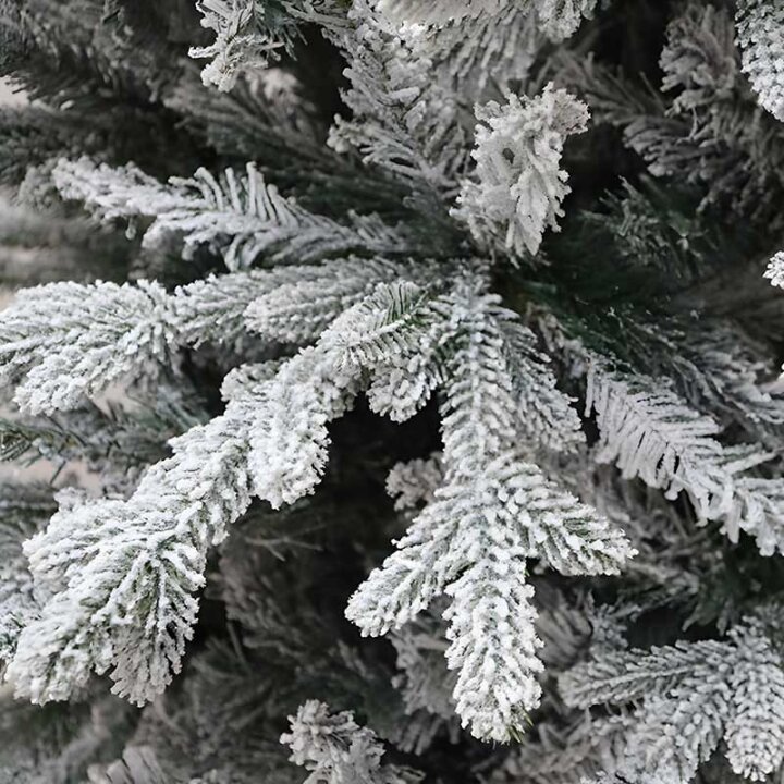 BOŽIĆNO DRVCE ARCTICA SA SNIJEGOM I METALNIM STALKOM 240 cm