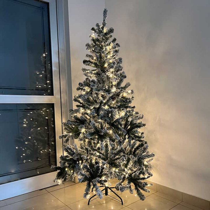 BOŽIĆNO DRVCE SA 250 LED LAMPICA MOUNT EVANS 180 CM